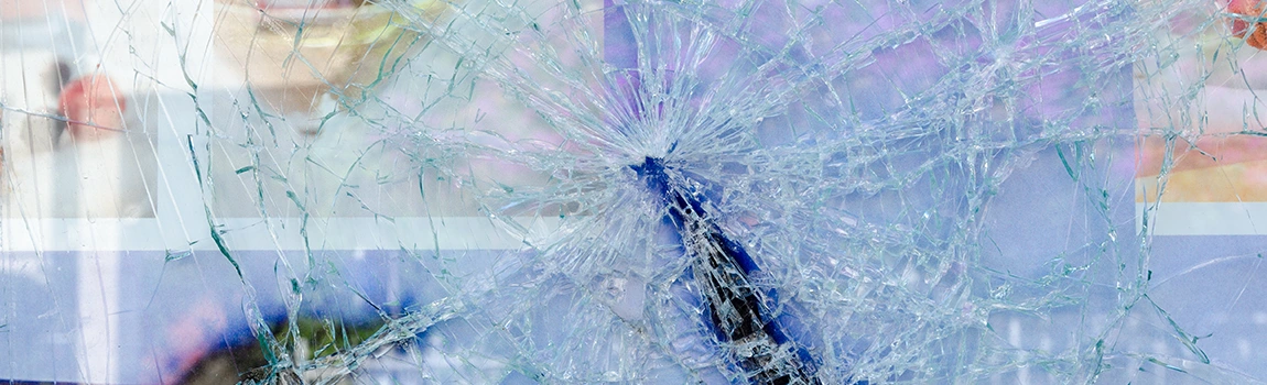 Window Broken Glass Repair in Sarasota Springs, FL