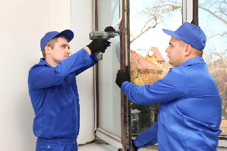 Residential Broken Glass Repair Solutions in Sarasota Springs, FL
