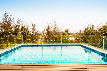 Cost of Glass Pool Fence Repair in Sarasota Springs, FL